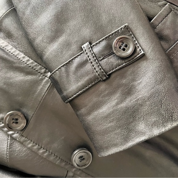 ⭐️ Danier Italian Leather Trench Jacket  Black Lightweight Fur Collar Size XS - Picture 16 of 17